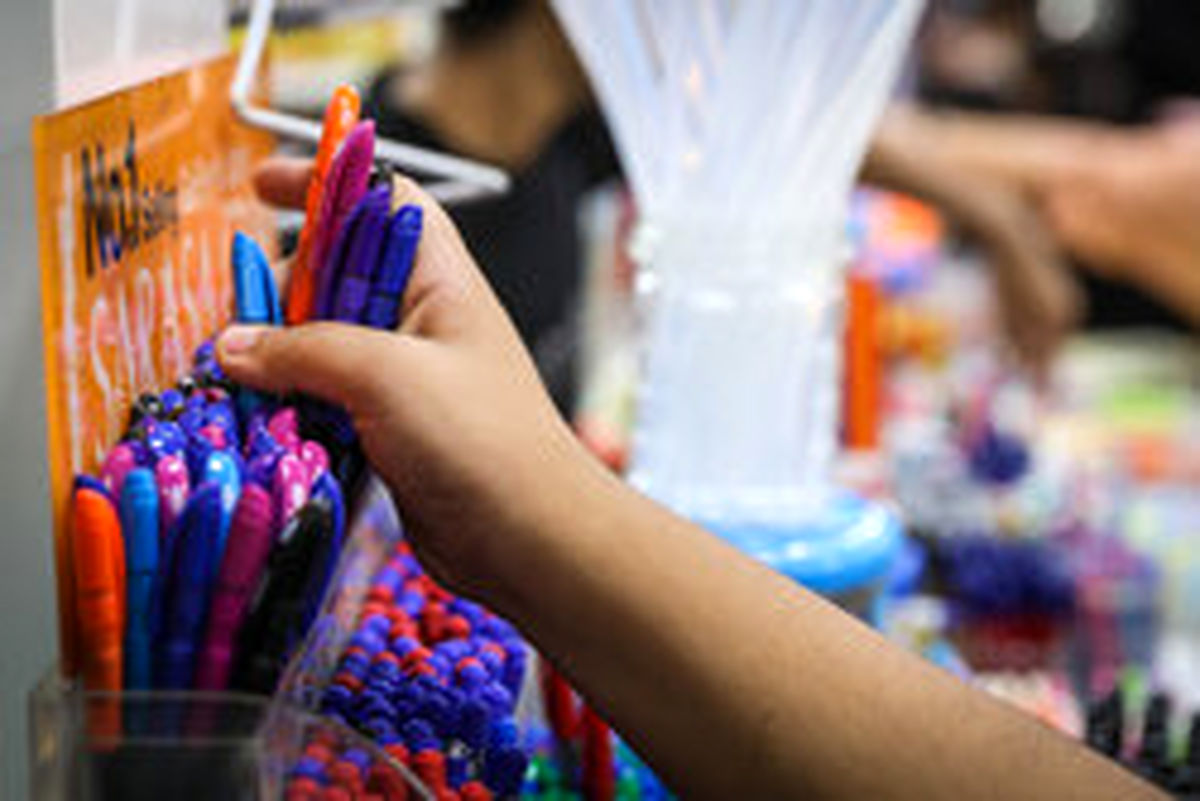 ثبات قیمت لوازم التحریر/ بازار راکد است