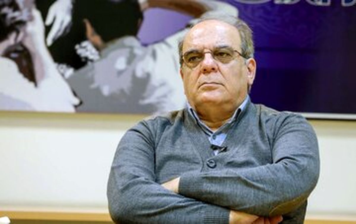 عباس عبدی: نتیجه خالص سازی ،همین۱۰۰۰مدیر کنونی کشور در حد وزیر و معاون وزیر و مدیران پایینتر است که کم کیفیتتر از آنها وجود ندارد