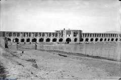 ضرورت اتخاذ پروژه های قانونی تامین آب اصفهان توسط رئیس جمهور