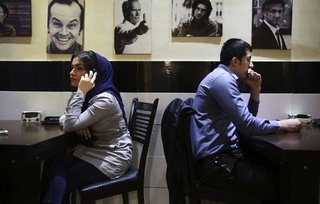 کافه‌نشینی خرده‌ فرهنگ‌ها