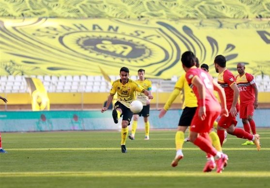 سپاهان در نقش‌جهان به صدرنشینی می‌اندیشد