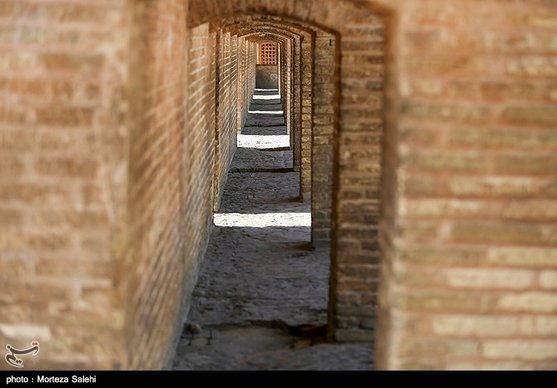 سی‌وسه‌‌پل اصفهان آشفته‌تر از همیشه