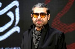 جمله عجیب روی لباس امیر نوری در دیدار با اکبری عبدی/ عکس
