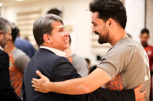 پیش دستی سپاهان و خیال آسوده از نورافکن