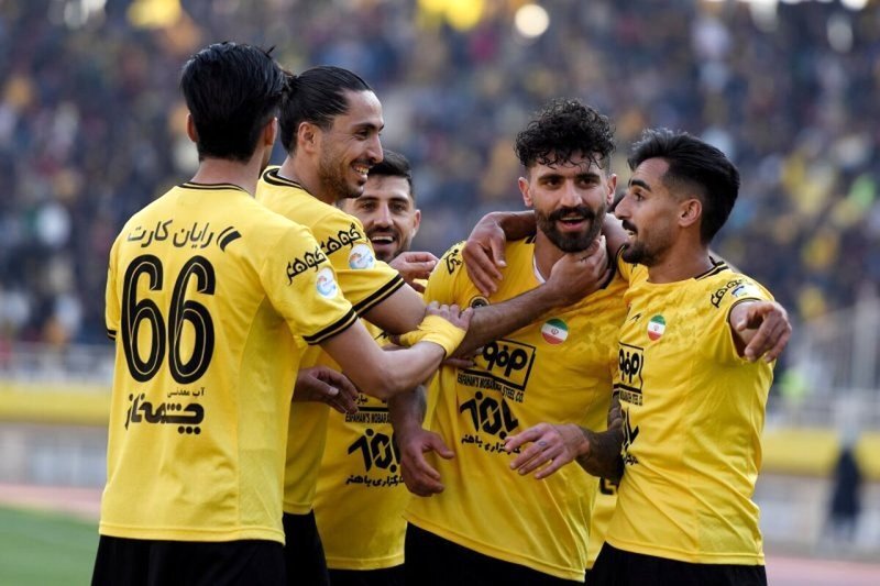 ترمیم قلب دفاع اولویت نخست سپاهان