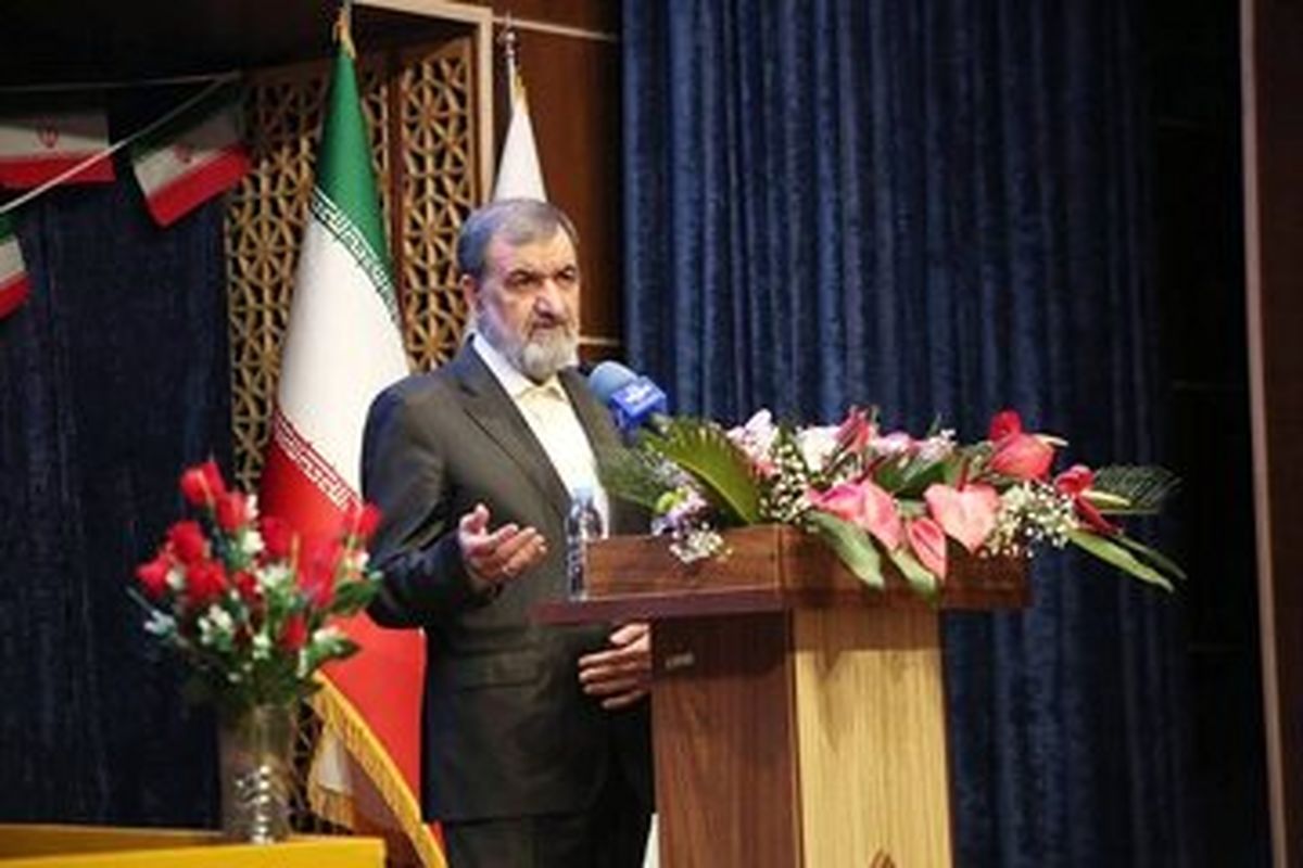 محسن رضایی: آمریکا به این نتیجه رسیده تنها با همکاری ایران میتوان امنیت منطقه را تامین کرد