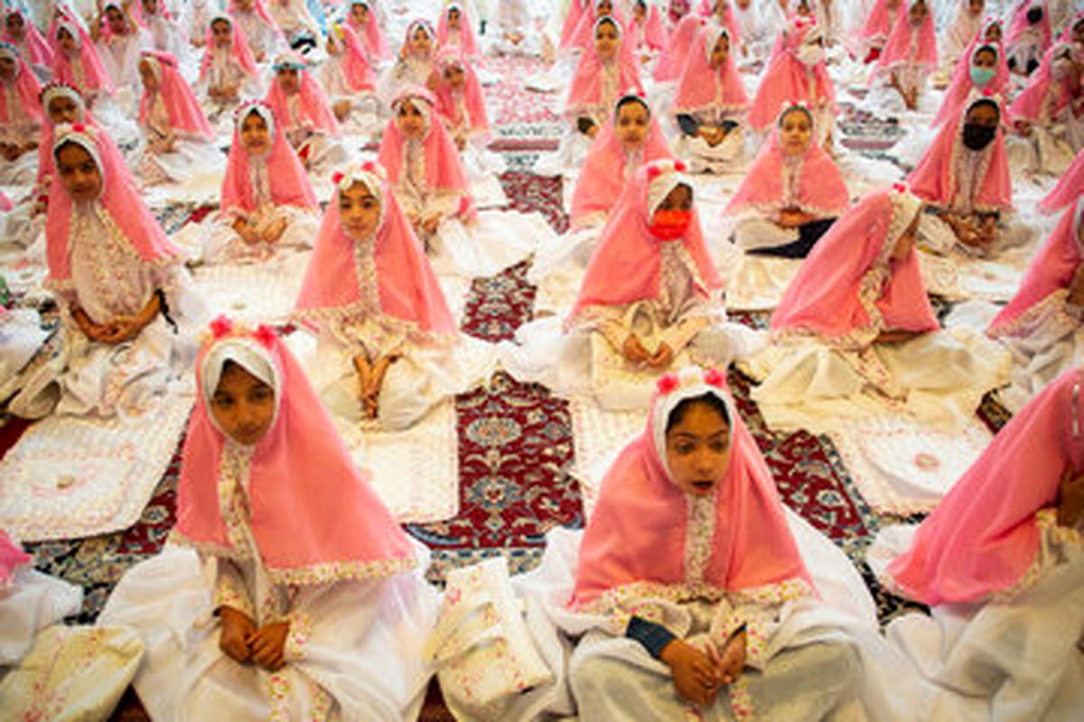 جشن تکلیف ۲۰۰۰ دانش‌آموز در تیران و کرون برگزار می‌شود