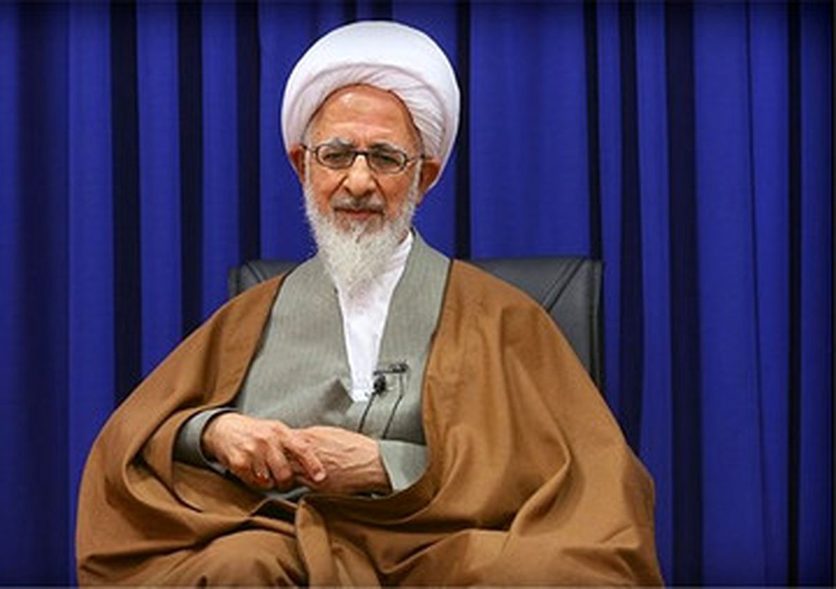 آیت الله جوادی آملی : مملکت را کمیته امدادی نمیشود اداره کرد / هر کس باید در کنار سفره خودش بنشیند