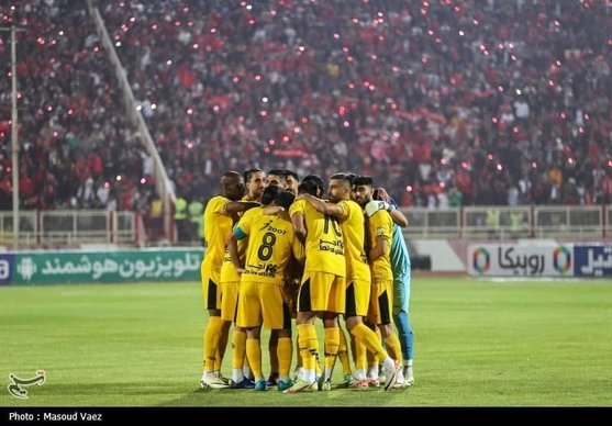 سپاهان در کمین لغزش دیگر مدعیان