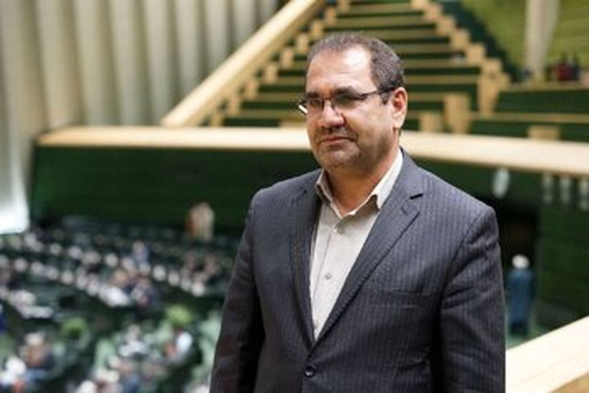 کارخانه احیای استیل فولاد بافت، شهرستان را از بنبست اشتغال خارج کرد