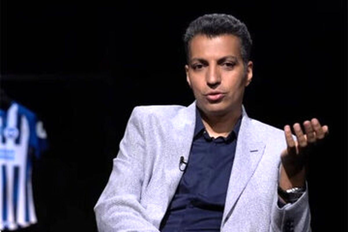 عکس‌| عادل فردوسی‌پور در مراسم ختم رضا داوودنژاد