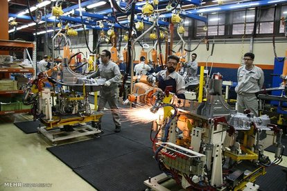 روستائیان چادگانی بیش از ۴۰ نوع قطعه یدکی خودرو تولید میکنند