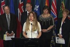 شاپرک شجری زاده خواستار تحریم ایران شد