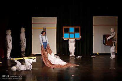تئاتر «اوبوشاه» از اصفهان به جشنواره بین‌المللی دانشگاهی تهران راه یافت