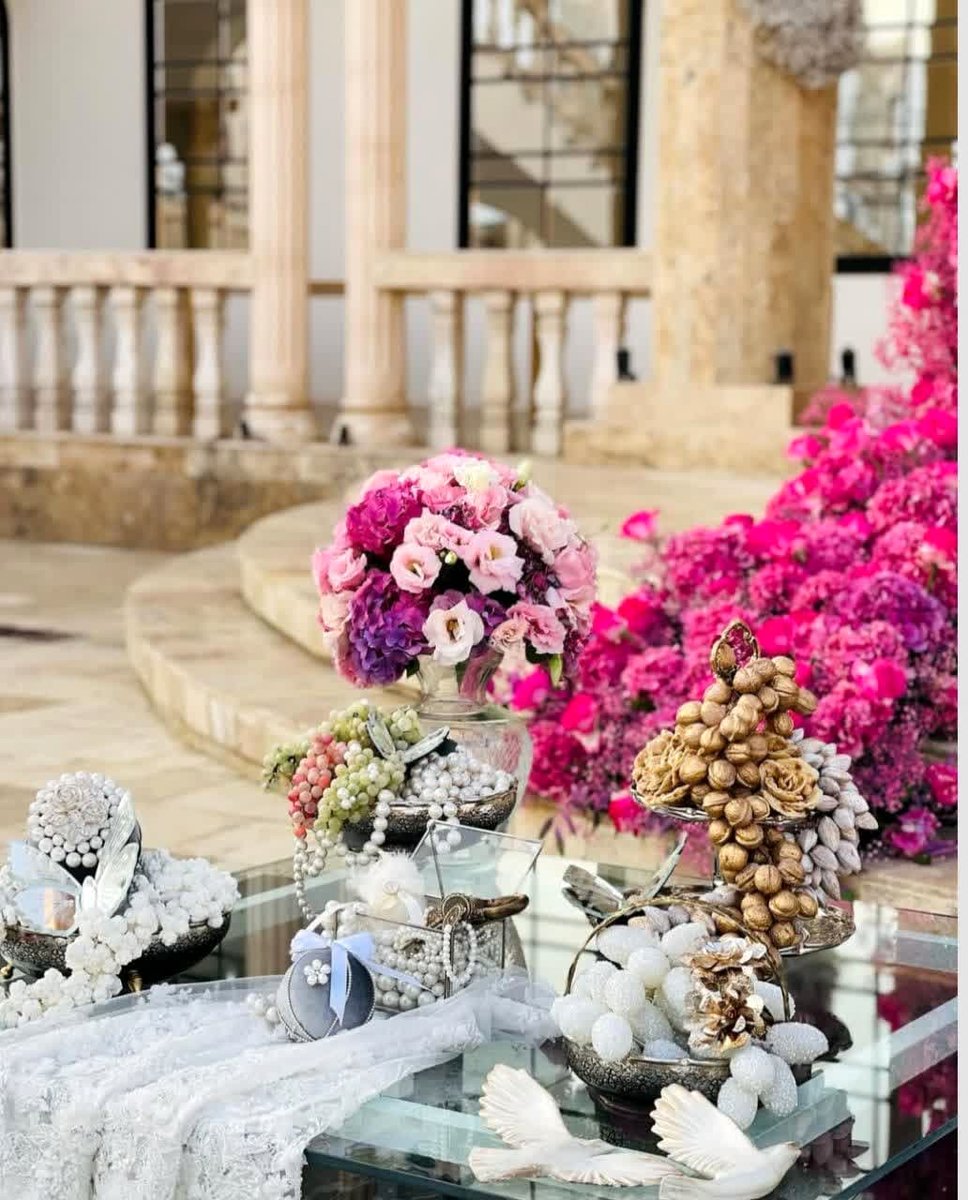 ۵۰ مدل جدید و لاکچری سفره عقد ۱۴۰۴ + اجزای سفره عقد و تزیینات خانگی و تالار