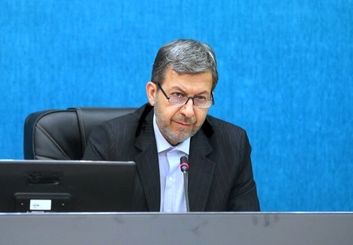  عدالت باید از پشت میزها به متن زندگی مردم بیاید