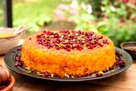 طرز تهیه ته‌چین گوجه فرنگی | دستور مجلسی با مرغ و قارچ + فوت و فن خوشمزه‌تر شدن