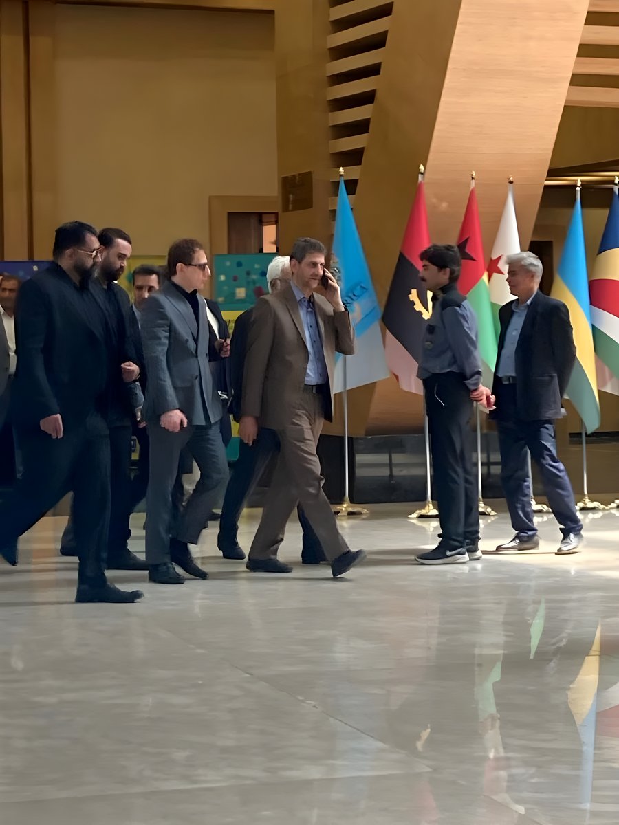 آغاز فعالیت تاکسی‌های برقی در اصفهان با رانندگان سنتی | پروژه جدید بابک زنجانی