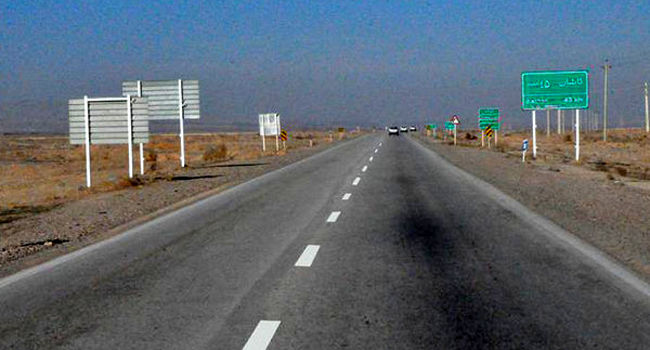 تزریق اعتبار ۲۶۹ میلیاردی به رگ‌های جاده‌ای کاشان؛ پایان عملیات رفع نقاط حادثه‌خیز در محور مشکات