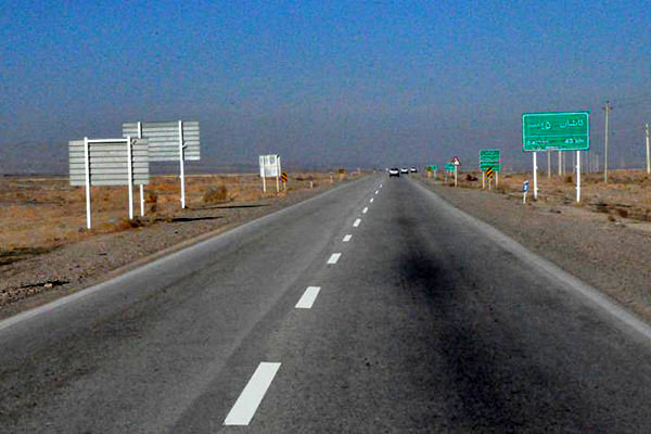 تزریق اعتبار ۲۶۹ میلیاردی به رگ‌های جاده‌ای کاشان؛ پایان عملیات رفع نقاط حادثه‌خیز در محور مشکات