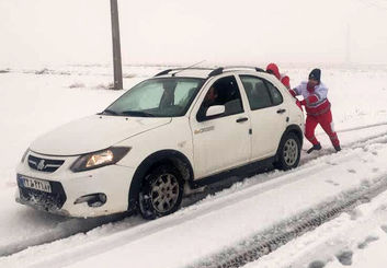 جزئیات عملیات نفس‌گیر ۴۸ ساعت گذشته در اصفهان؛ از نجات ۶۸۳ گرفتار در برف