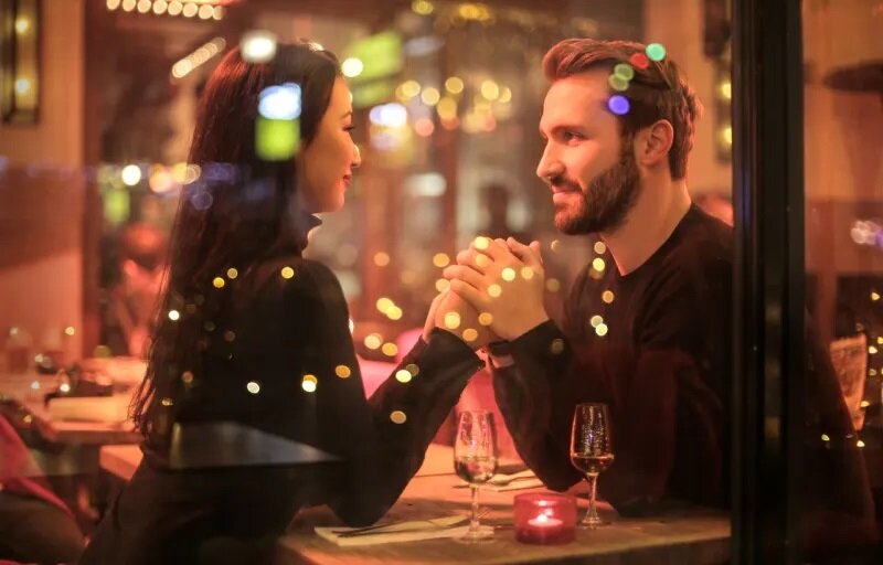 تعبیر خواب خواستگار آمدن برای خودم از دیدگاه معبران