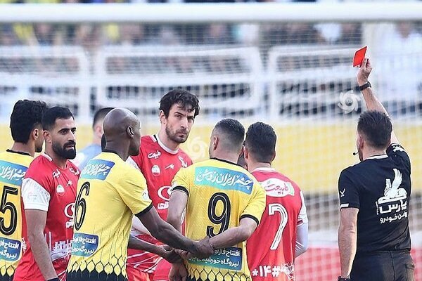 سپاهان حسرت پرسپولیس را چهار ساله کرد