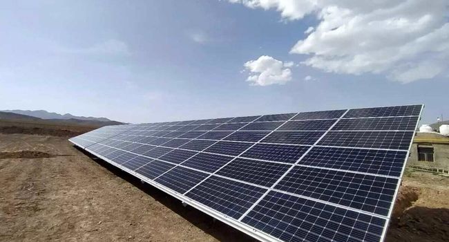  انقلاب سبز در دل کویر؛ جذب سرمایه‌گذاری ۲۱ هزار میلیارد تومانی برای تولید برق خورشیدی در اردستان