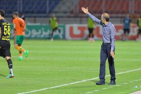 جنگ امشب سپاهان با محرم بر سر جام