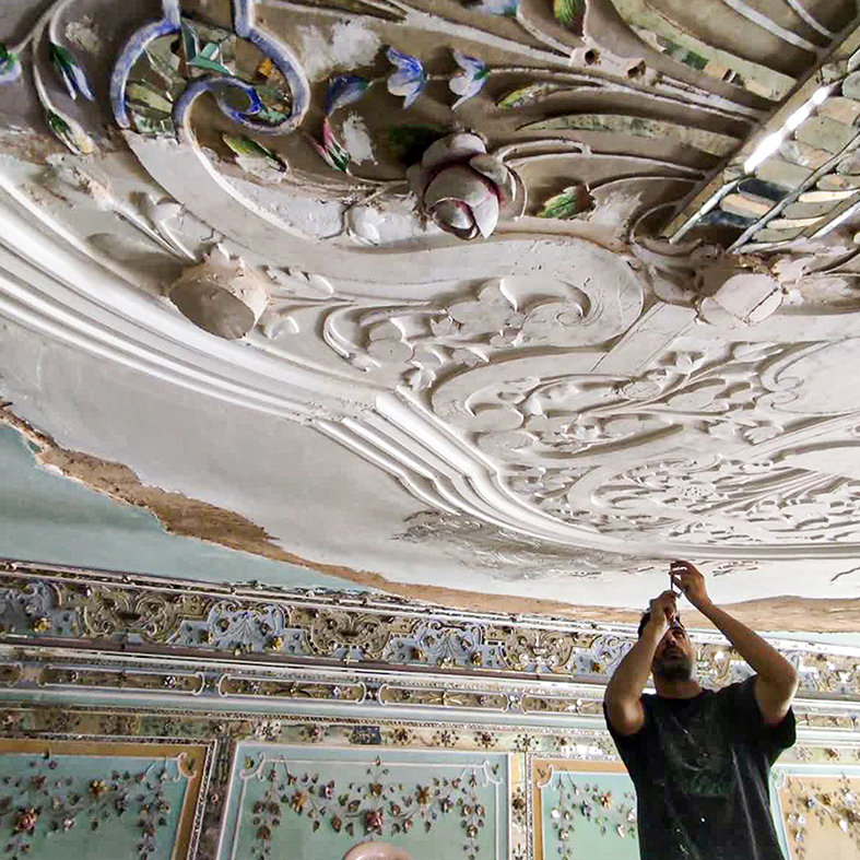 باغ زرشک نیازمند رسیدگی مستمر است