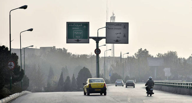 وضعیت «بسیار ناسالم» در برخی مناطق اصفهان؛ راهکارها برای نجات ریه‌ها در هوای آلوده