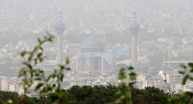 هشدار قرمز در کاشان؛ شاخص آلودگی هوا به مرز خطرناک رسید | وضعیت ناسالم در دو منطقه کلان‌شهر اصفهان