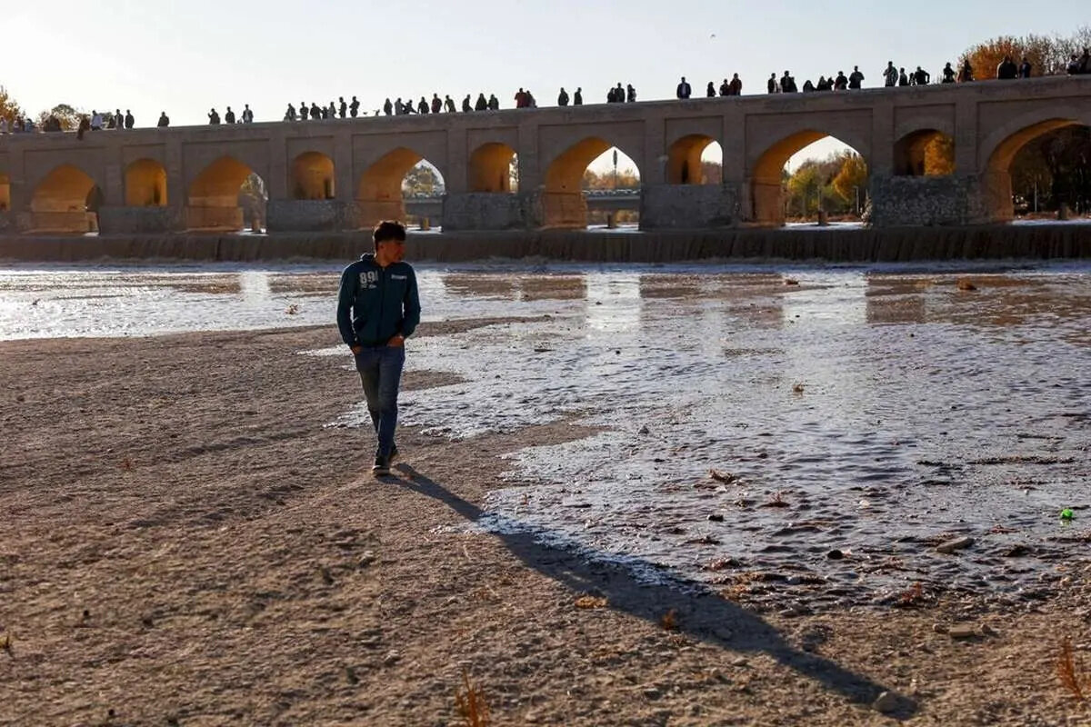 زاینده‌رود؛ از جریان دائمی تا جریان متناوب