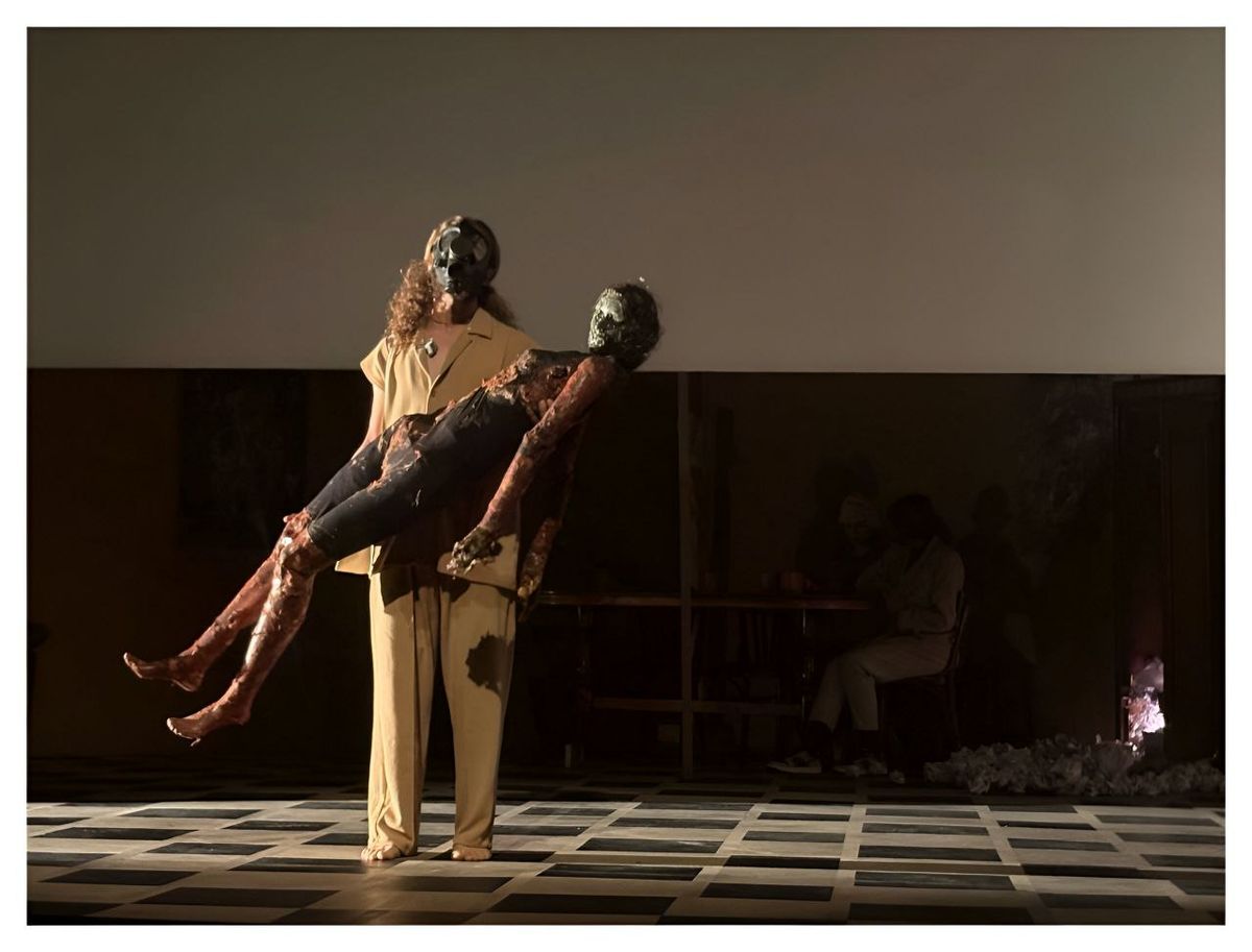 مادر مخوف؛ بدنِ روایت، سکوتِ سیاست ورز