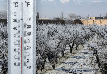 زنگ خطر سرمازدگی در اصفهان؛ موج قطبی، دما را تا ۱۰ درجه زیر می‌کشد!