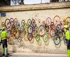 دیوارهایی که حال شهر را می‌گویند