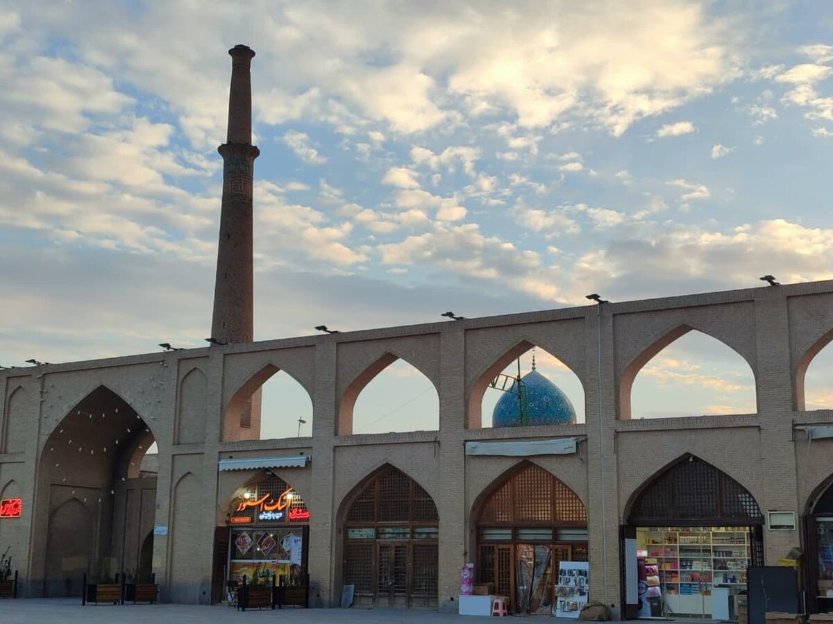 اصفهان گرد یک ساله شد 